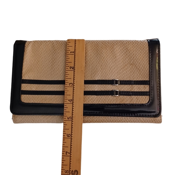 WHITE HOUSE BLACK MARKET Tan Reptile Print Black Patent Leather Tri Fold Wallet - Picture 6 of 7